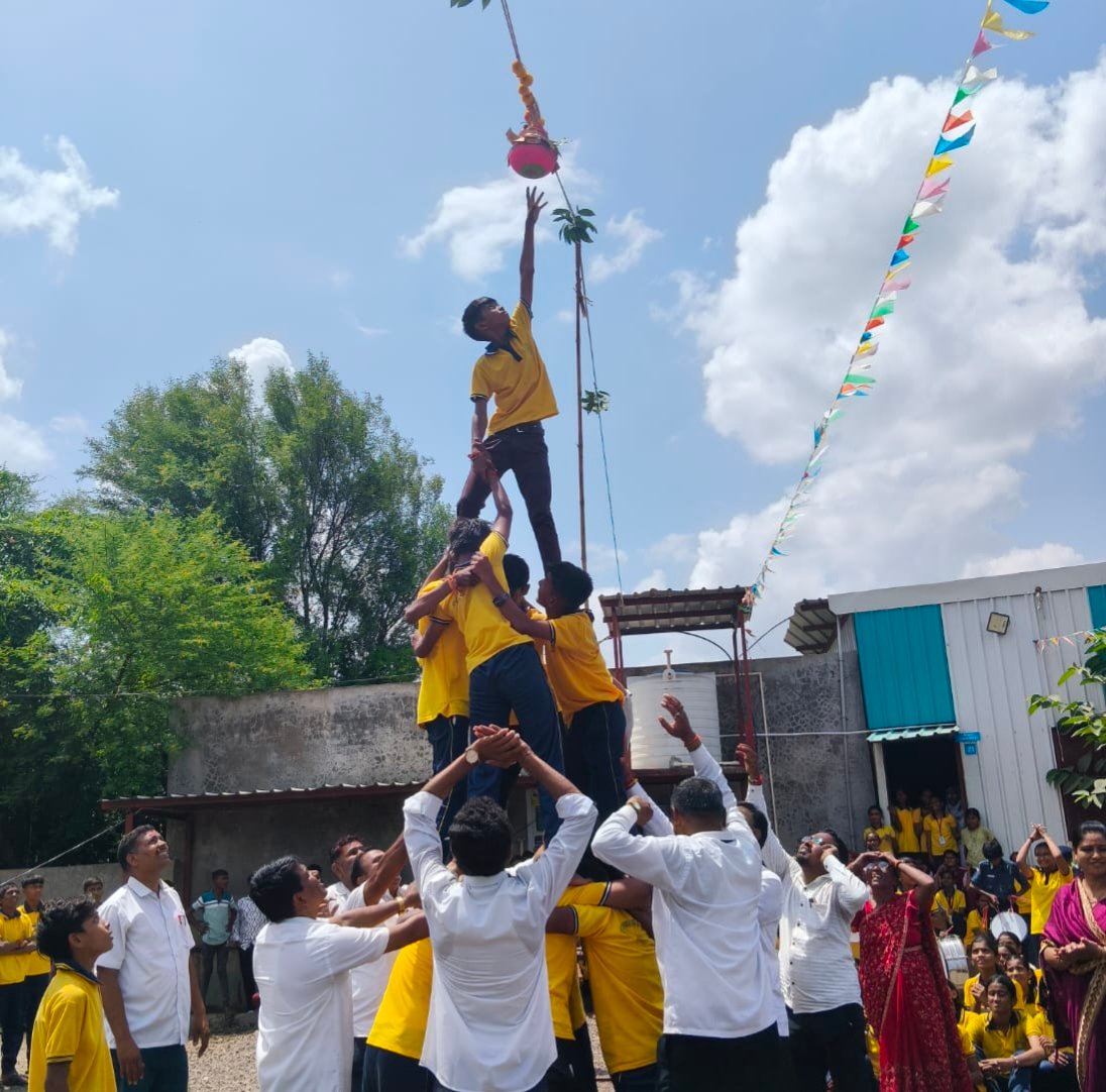 Eighth-Grade Girls Steal the Spotlight by Breaking the Dahi Handi